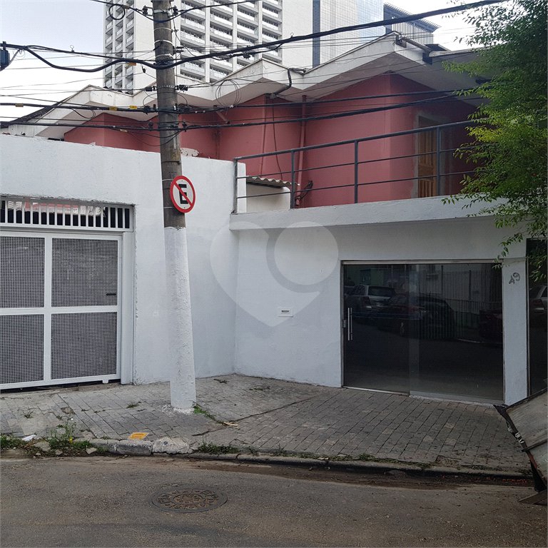 Sobrado à venda ou para alugar com 1 quarto em Chácara Santo Antônio (zona Sul), São Paulo, SP