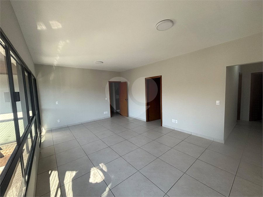 Apartamento à venda com 3 quartos em Vila Virgínia, Jundiaí, SP