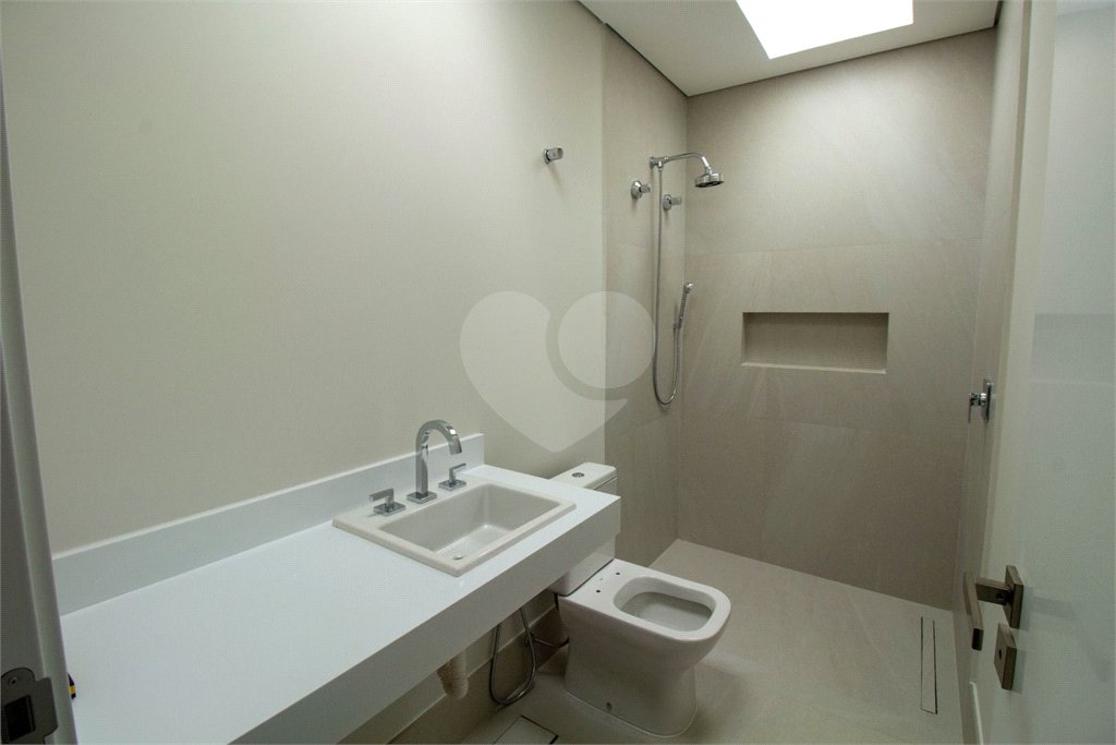Casa à venda com 5 quartos, sendo 4 suítes, em Vila Darcy Penteado (mailasqui), São Roque, SP