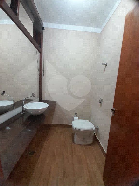 Casa de Alto Padrão à Venda e Locação no Parque Santa Mônica - São Carlos
