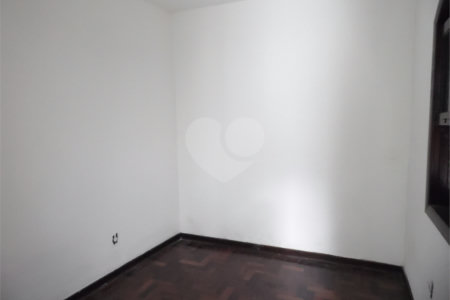 Casa à venda com 5 quartos, sendo 3 suítes, em Vila São Francisco, São Paulo, SP
