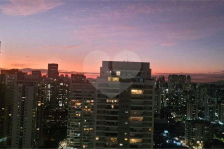 Apartamento à venda com 1 suíte em Cidade Monções, São Paulo, SP