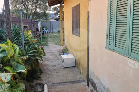 Casa à venda com 2 quartos em Vila Bernadotti, Mogi das Cruzes, SP