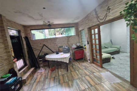 Casa Térrea à venda com 6 quartos em Vila Gustavo, São Paulo, SP