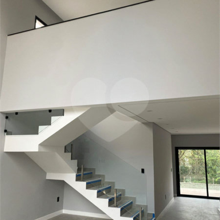 Casa à venda com 4 quartos, sendo 3 suítes, no condomínio Recanto dos Paturis, Vinhedo - SP