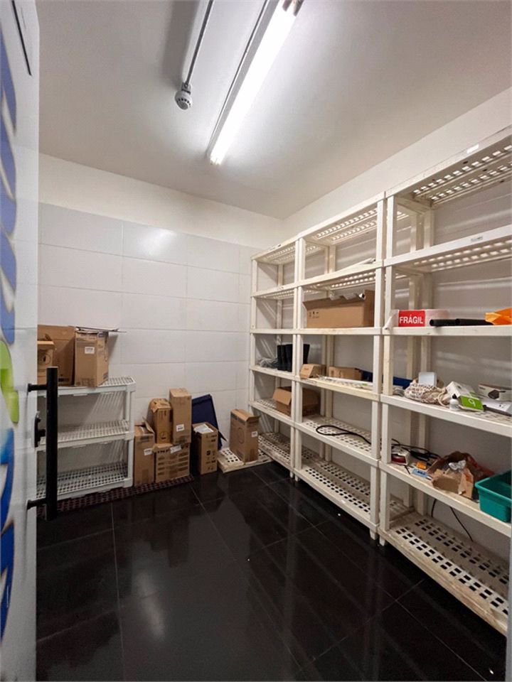 Prédio Corporativo em Santos | 4 Pavimentos | Galpão com Pé-Direito Duplo | Estrutura para +200 Pessoas | Compra Ou Locação