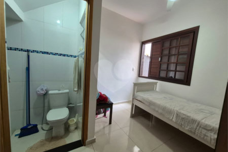 Casa à venda com 4 quartos, sendo 1 suíte, no condomínio Residencial Alto da Lapa II, São Paulo - SP