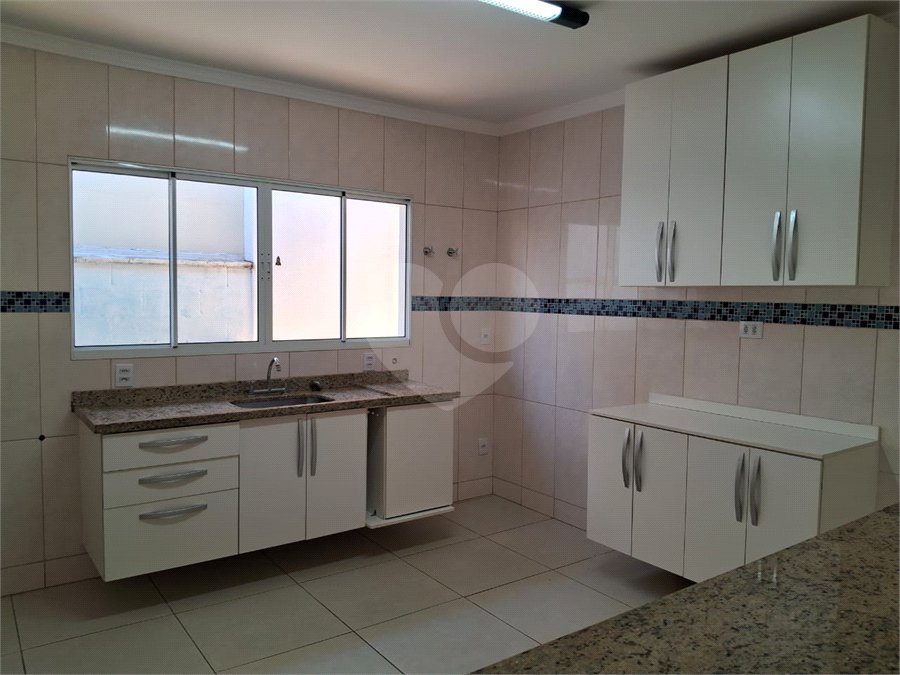 Casa para alugar com 3 quartos, sendo 1 suíte,  em João XXIII, Vinhedo, SP
