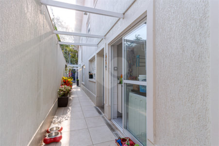 Casa à venda com 3 quartos, sendo 1 suíte, em Alto da Boa Vista, São Paulo, SP