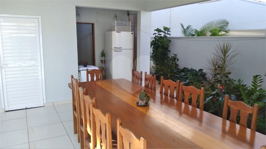 Casa à venda com 3 suítes no condomínio Damha III, São Carlos - SP