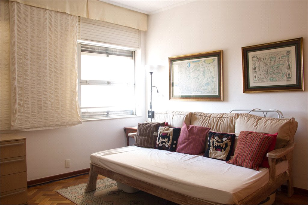 Apartamento à venda com 4 quartos, sendo 2 suítes, em Vila Buarque, São Paulo, SP