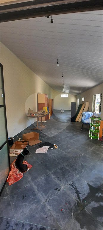 Casa à venda com 3 quartos, sendo 2 suítes, no condomínio Sausalito, Mairiporã - SP