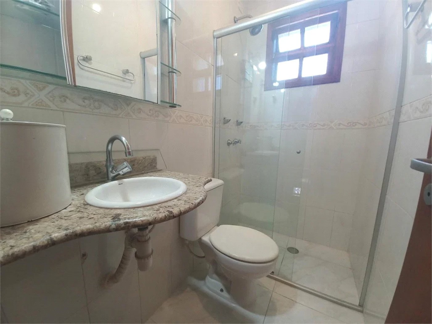Casa à venda com 5 quartos, sendo 3 suítes, em Jardim Bonfiglioli, São Paulo, SP