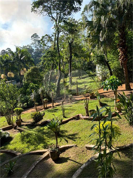 Sítio à venda com 5 quartos, sendo 1 suíte,  em Mirante do Arujá, Arujá, SP