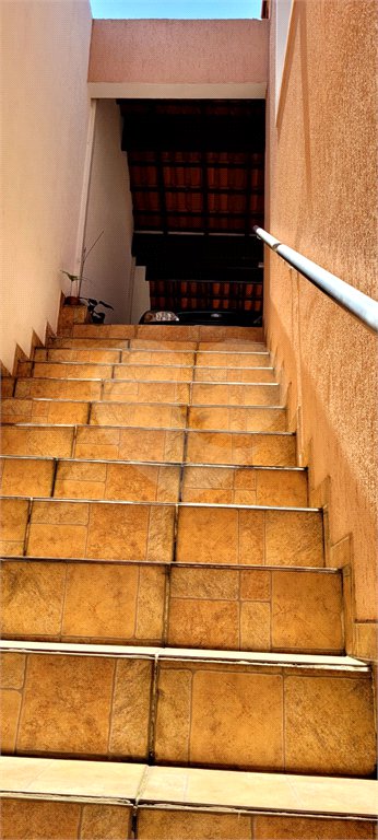 Casa à venda com 3 quartos, sendo 1 suíte,  no Centro, Guararema, SP