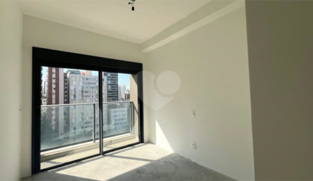 Apartamento à venda com 4 quartos, sendo 2 suítes,  em Pinheiros, São Paulo, SP