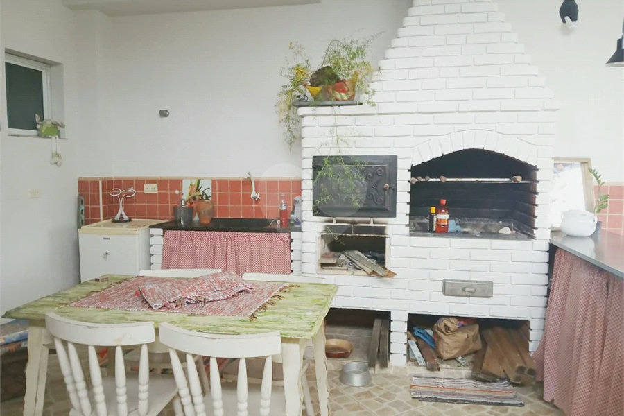 Sobrado à venda com 3 quartos, sendo 1 suíte, em Tremembé, São Paulo, SP