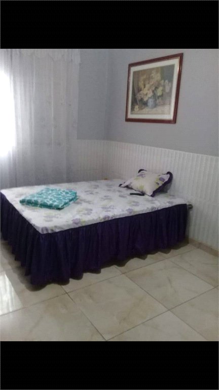 Casa à venda com 4 quartos, sendo 1 suíte,  em Parque Santa Rosa, Suzano, SP