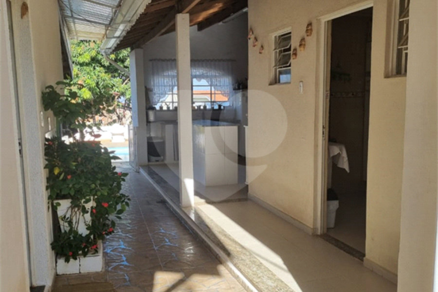 Casa Térrea à venda com 3 quartos no Centro, Serra Negra, SP