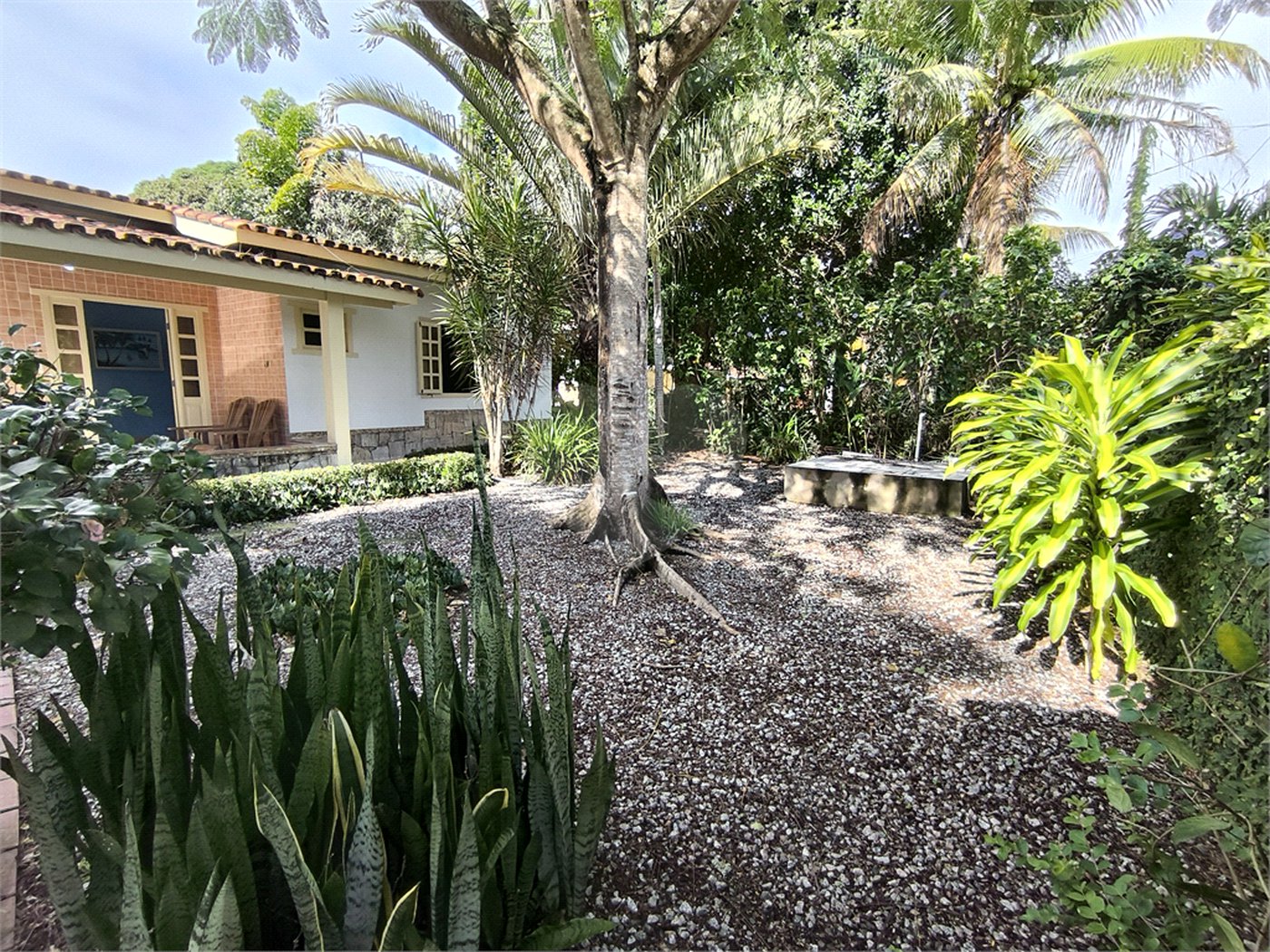Casa à venda com 4 quartos, sendo 2 suítes, no Centro, Santa Cruz Cabrália, BA