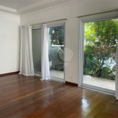 Casa de Vila à venda com 3 quartos, sendo 1 suíte, em Jardim Hípico, São Paulo, SP