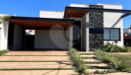 Casa à venda com 3 suítes em Residencial Village Damha III, Araraquara, SP
