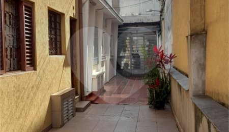 Casa de Vila à venda com 3 quartos, sendo 1 suíte,  em Pari, São Paulo, SP