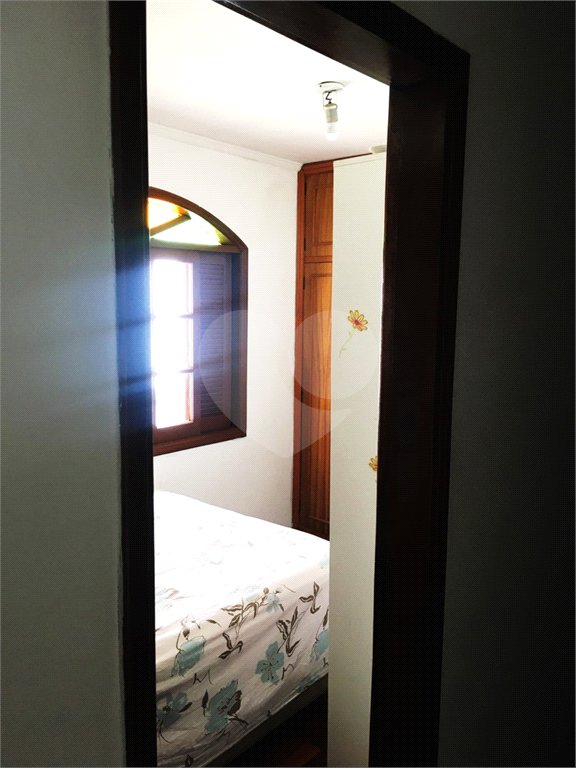 Sobrado à venda com 4 quartos, sendo 1 suíte,  em Vila Gomes, São Paulo, SP