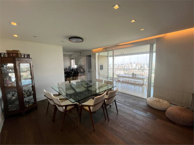 Apartamento à venda com 3 suítes em Morumbi, São Paulo, SP