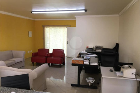 Casa à venda com 5 suítes no condomínio São Paulo, São Paulo - SP