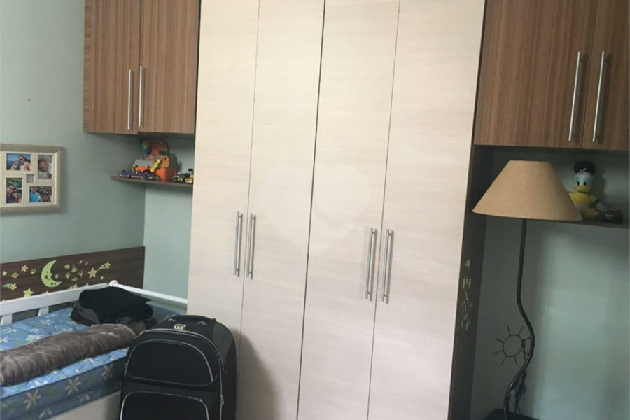 Casa à venda com 3 quartos, sendo 1 suíte, no condomínio Cond Res Paineiras, São Paulo - SP