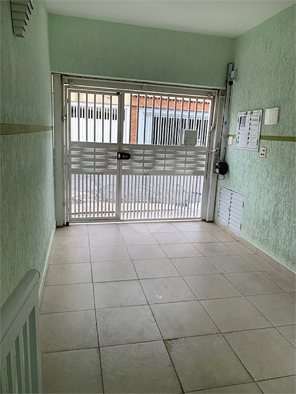 Sobrado à venda com 3 quartos em Vila Paulicéia, São Paulo, SP