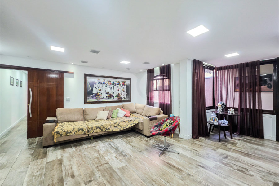 Casa à venda com 4 quartos, sendo 1 suíte, em Sapopemba, São Paulo, SP