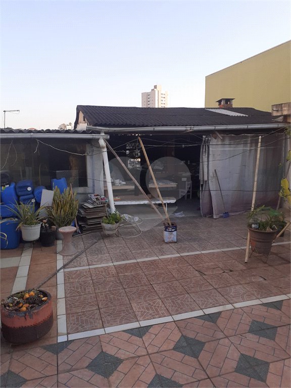 Casa à venda com 4 quartos, sendo 1 suíte, em Vila Gustavo, São Paulo, SP