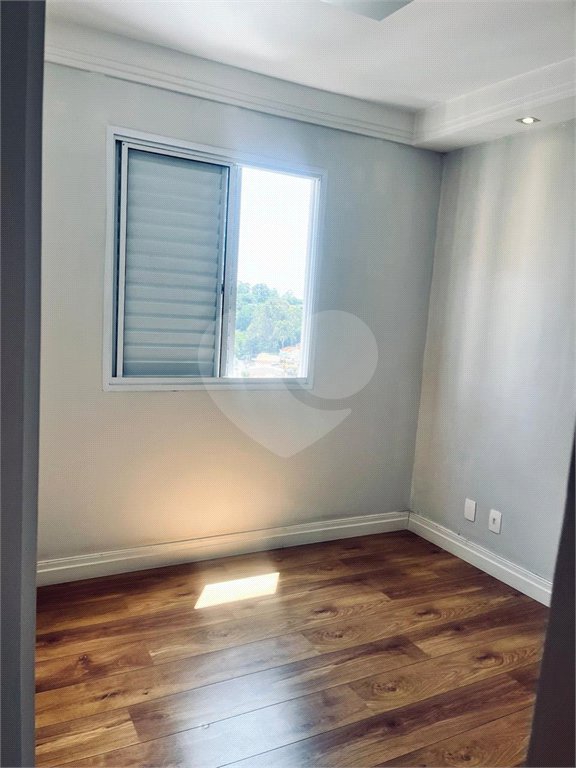 Apartamento à venda com 2 quartos em Parque Maria Domitila, São Paulo, SP