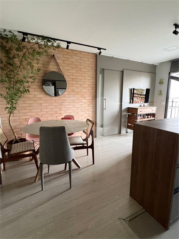 Apartamento à venda com 2 quartos, sendo 1 suíte, em Jardim São Carlos, Sorocaba, SP