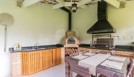 Casa à venda com 4 quartos, sendo 3 suítes,  em Brooklin, São Paulo, SP
