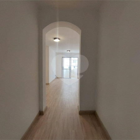 Apartamento à venda com 3 quartos em Vila Ipojuca, São Paulo, SP