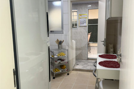 Casa à venda com 3 quartos, sendo 1 suíte, no condomínio Villas de São Francisco, São Paulo - SP