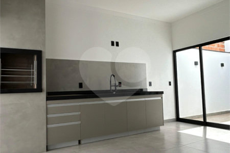 Casa térrea 3 quartos 1 suíte no residencial Terra dos Buritis