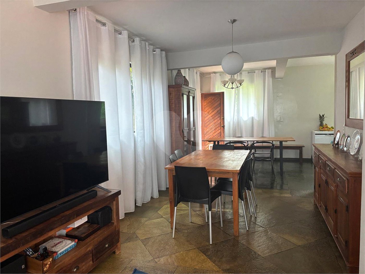Sobrado à venda com 3 quartos, sendo 1 suíte, em Samambaia, Mairiporã, SP