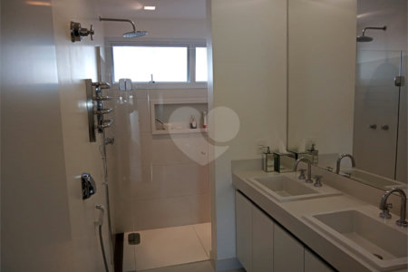 Apartamento à venda com 3 quartos, sendo 1 suíte, em Higienópolis, São Paulo, SP