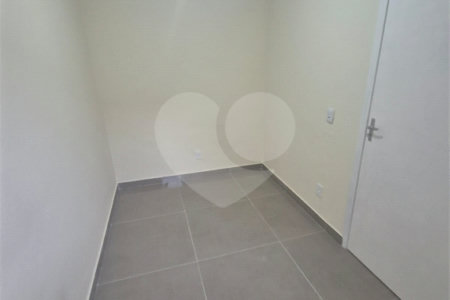 Casa à venda com 2 quartos, sendo 1 suíte,  em Vila Maricy, Guarulhos, SP