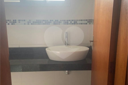 Casa à venda com 3 suítes no condomínio Altos de São Roque, São Roque - SP