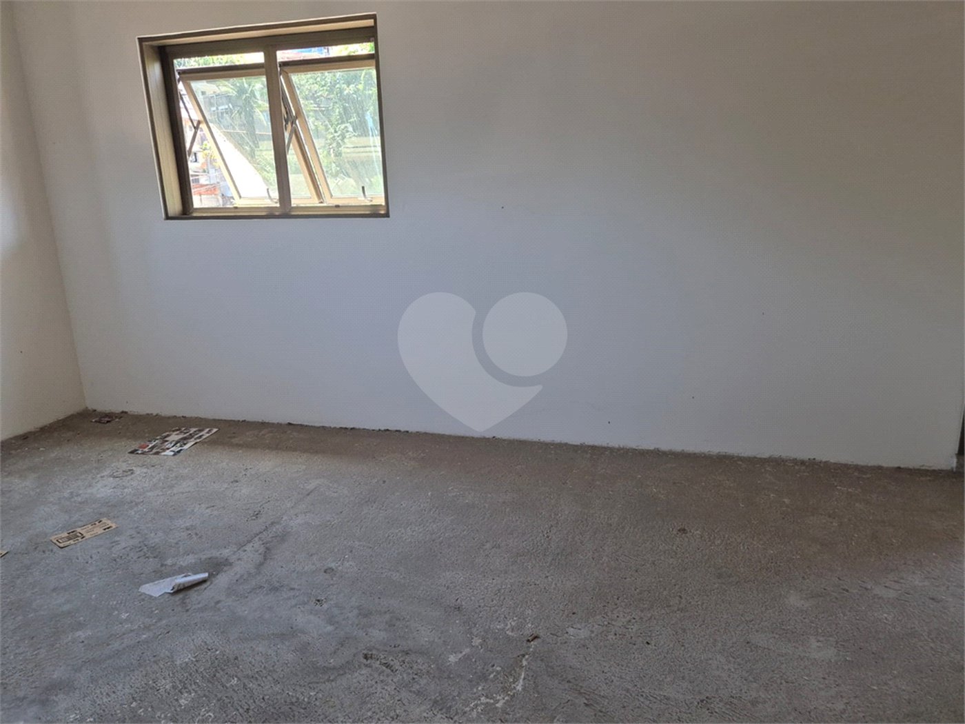 Sala à venda em Valongo, Santos, SP