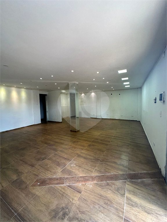 Sobrado à venda ou para alugar com 4 quartos, sendo 2 suítes, em Vila Lacíria, Ponta Porã, MS