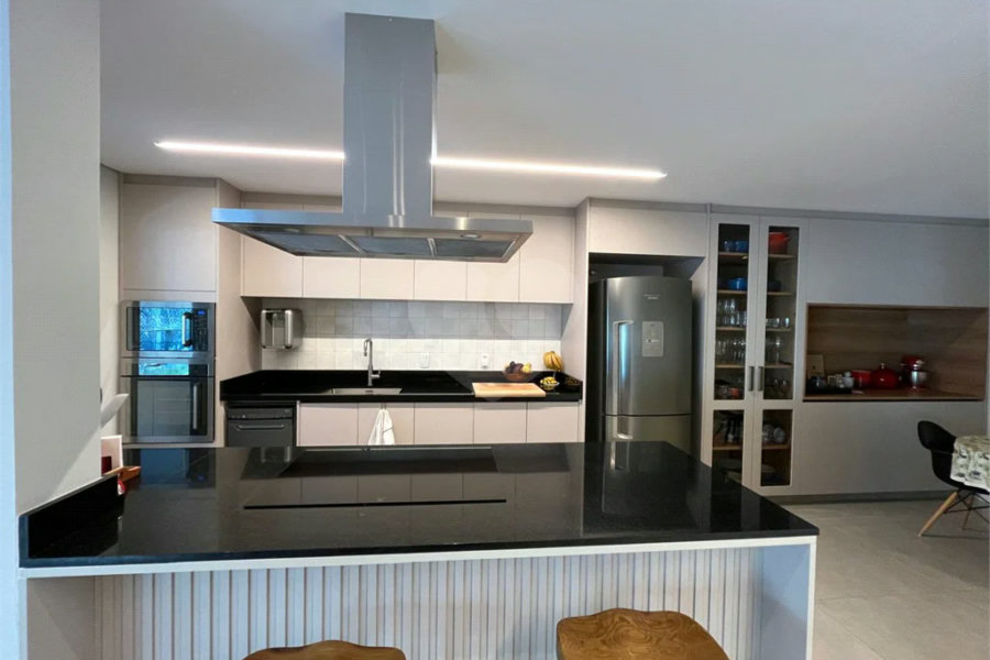 Apartamento à venda com 4 quartos, sendo 2 suítes, em Perdizes, São Paulo, SP