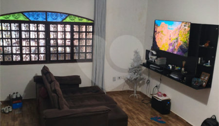 Sobrado à venda com 3 quartos, sendo 1 suíte,  em Conjunto Residencial Vista Verde, São Paulo, SP