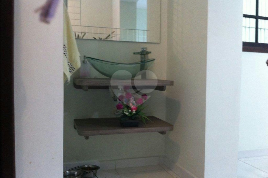 Sobrado à venda com 3 quartos, sendo 1 suíte, em Vila Guilherme, São Paulo, SP