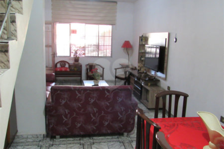 Casa à venda com 2 quartos em Jardim das Oliveiras, São Paulo, SP
